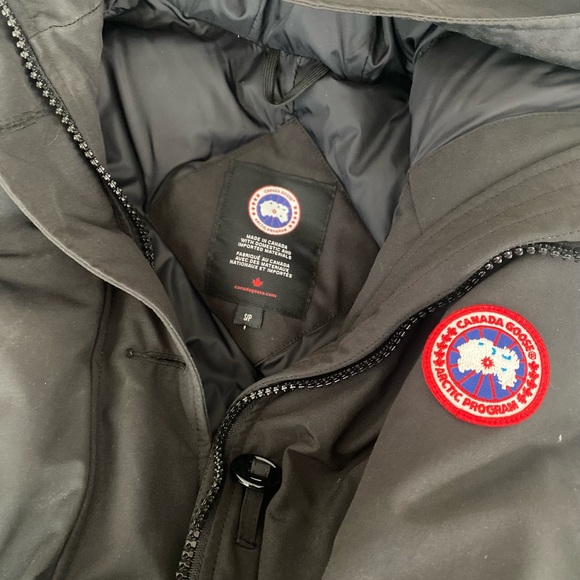 Canada Goose Jacket - Picture 3 of 3